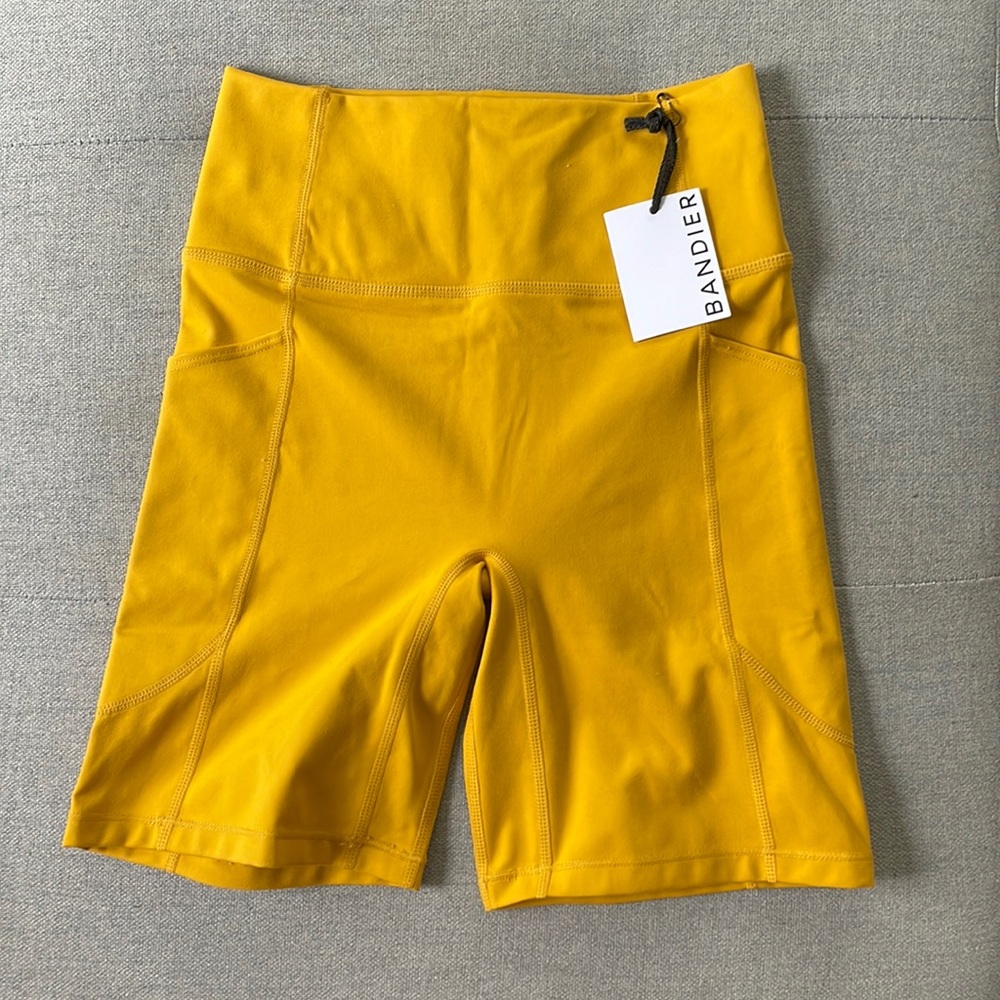 NEW! Bandier Lucca High Rise 7’’ Biker Short, Size XS
